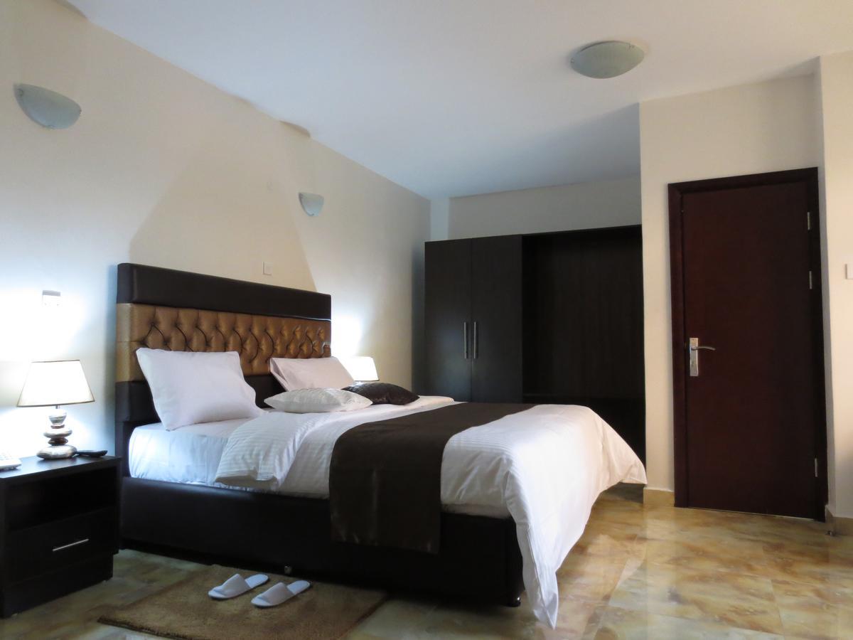 Airport Plaza Hotel Джуба Екстер'єр фото