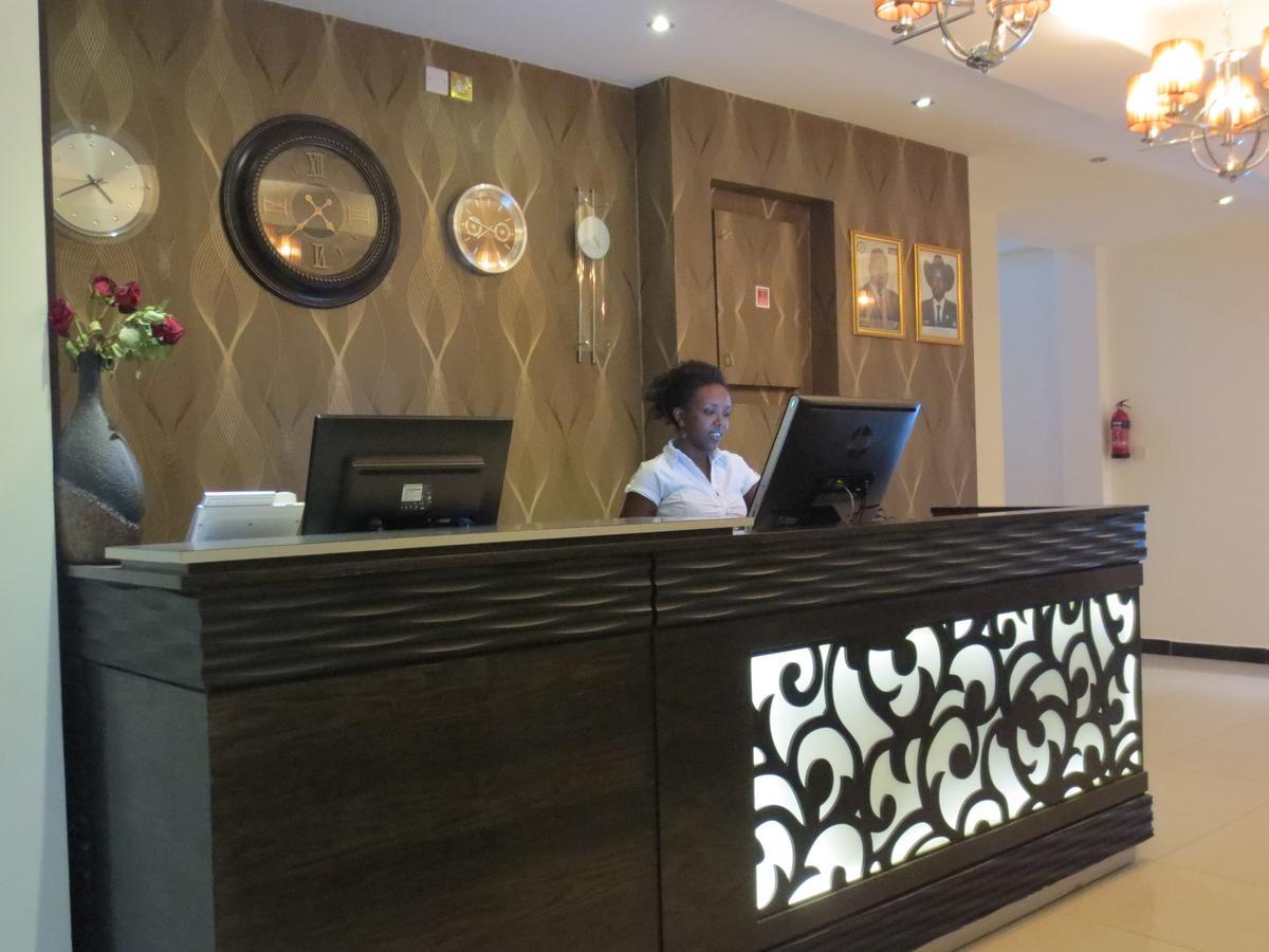 Airport Plaza Hotel Джуба Екстер'єр фото