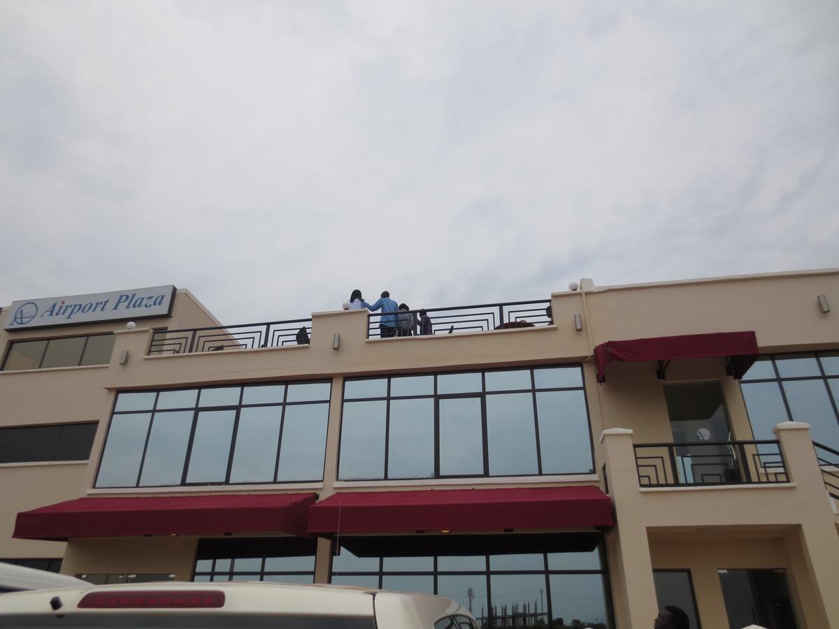 Airport Plaza Hotel Джуба Екстер'єр фото